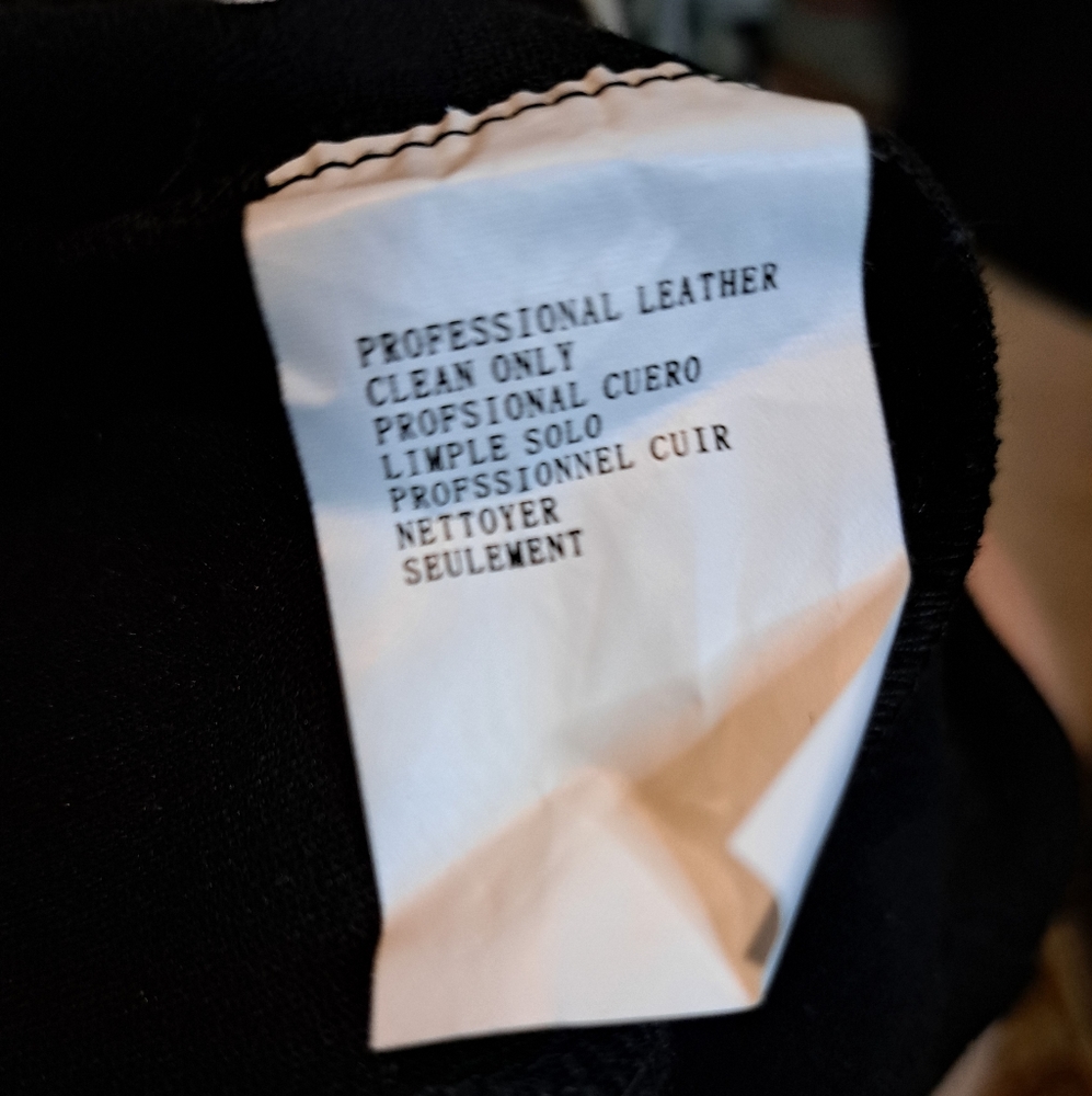 Bebe leathered dress - Picture 10 of 10